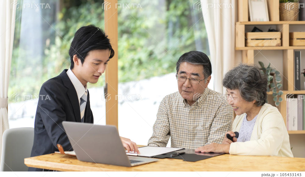 【おひとりさまの終活】独身の遺産は国に没収される？身寄りのない方が備えるべき遺言書と死後事務